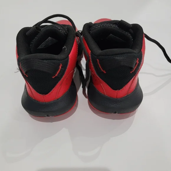 Under Armour Red and Black Sneakers Sz 13US - Picture 6 of 8
